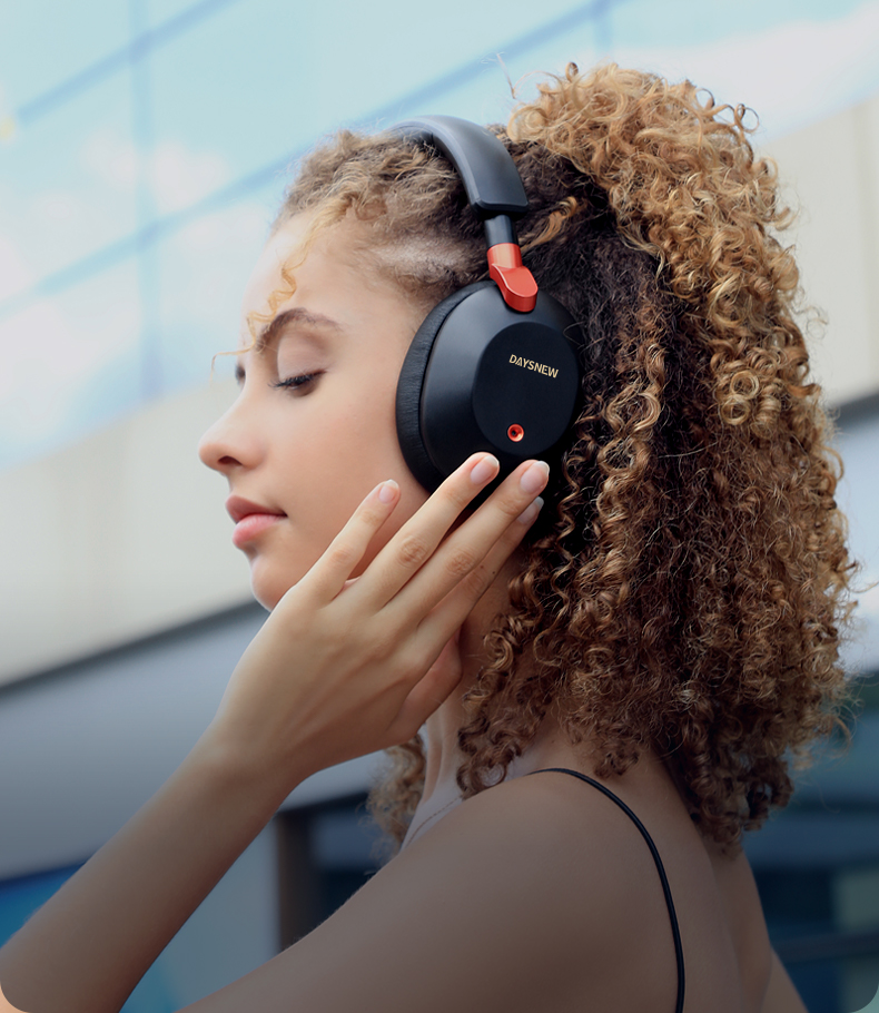 Bluetooth Headphones/Earbuds